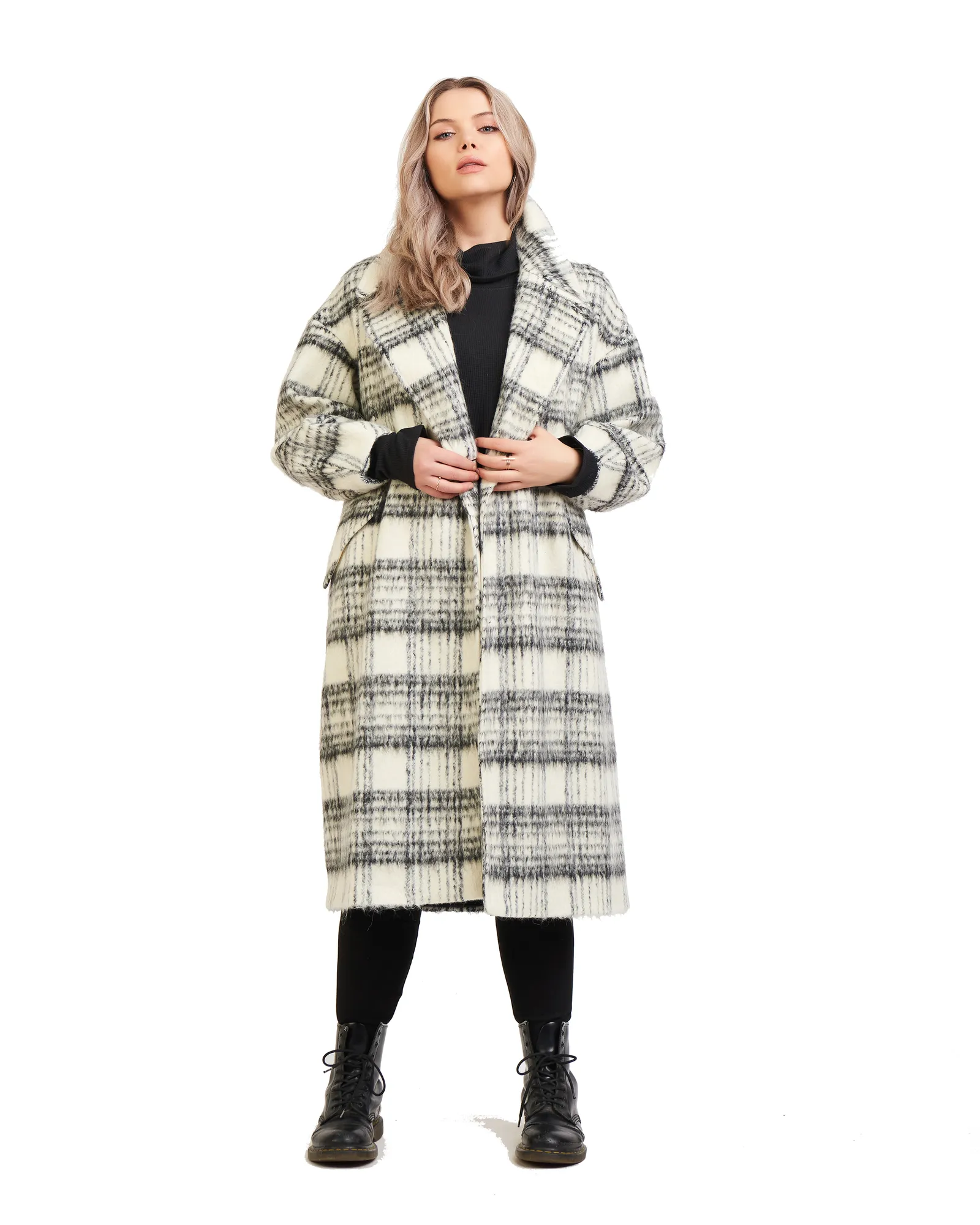 Annabeth Plaid Oversized Coat | Ivory / Black