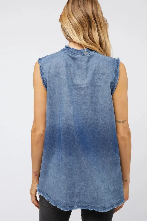 DENIM SLEEVELESS TOP WITH FRINGE