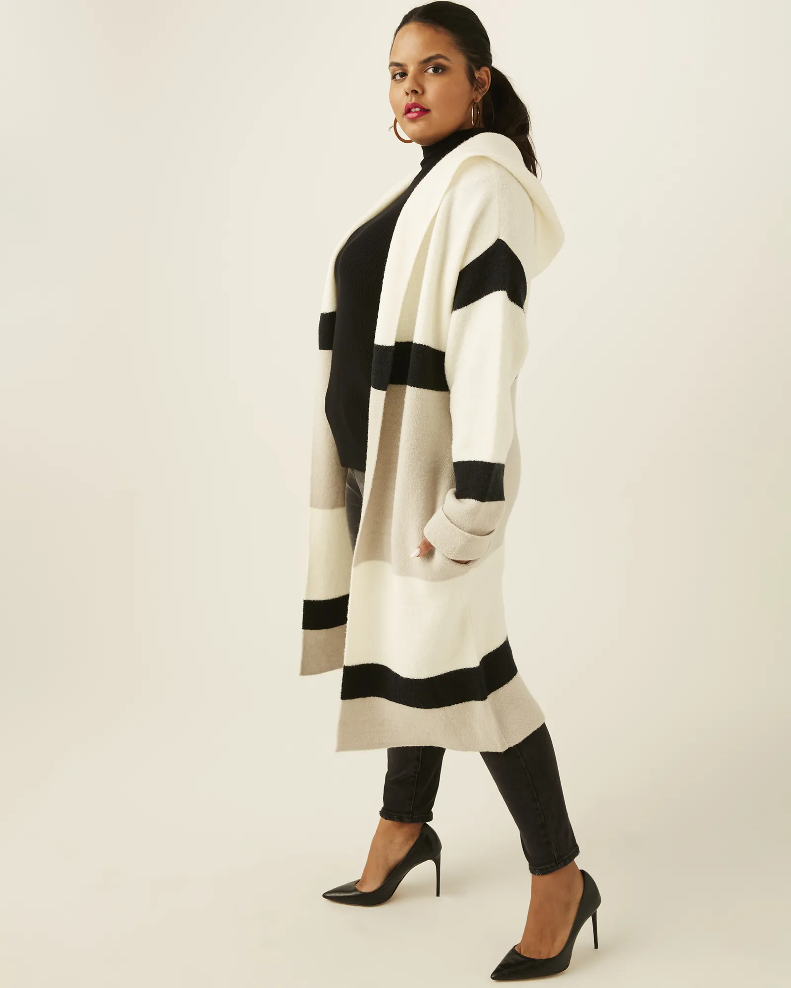 Naomi Colorblocked Long Cardigan | White / Black